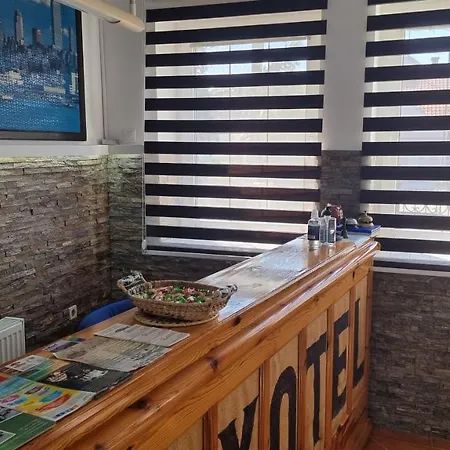 בית הארחה Luxotel זרנג'נין