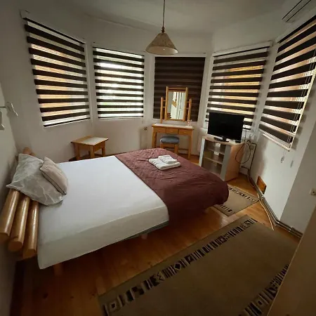 Luxotel בית הארחה