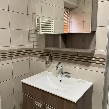 Luxotel 4* זרנג'נין