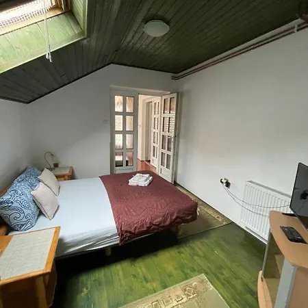 Luxotel בית הארחה זרנג'נין