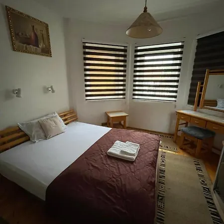 Luxotel בית הארחה 4*