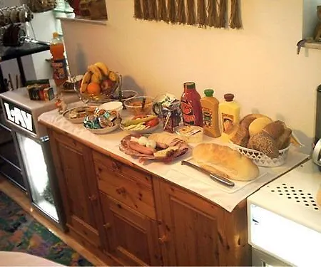 Luxotel בית הארחה זרנג'נין