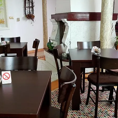 Luxotel בית הארחה זרנג'נין